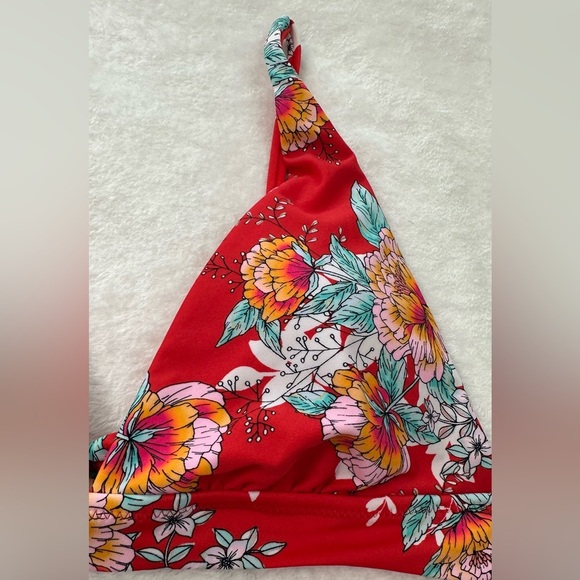 Raisins Maya Bay Red and White Floral Miami Printed Halter Bikini  Two Piece Set - Picture 7 of 13